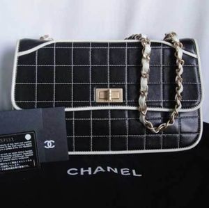 Authentic Black and White CHANEL Lambskin Flap